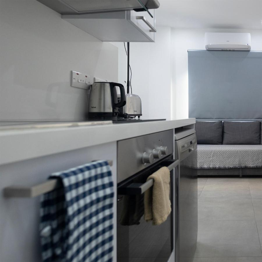Lovely 2 Bed Apartment In Larnaca City Centre 외부 사진